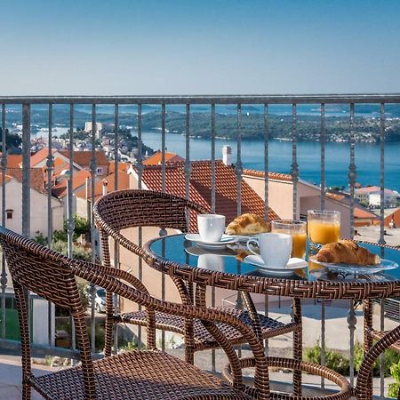 Apartment Anamarija With Sea View Šibenik Exterior foto