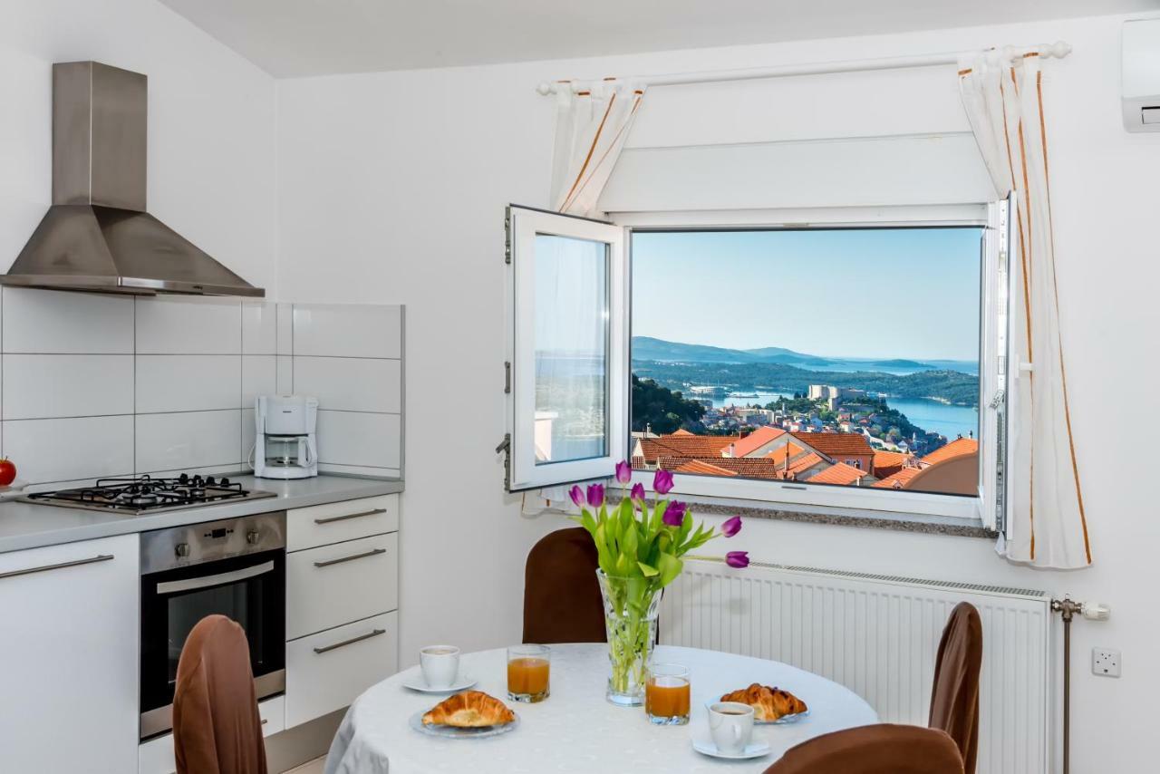 Apartment Anamarija With Sea View Šibenik Exterior foto