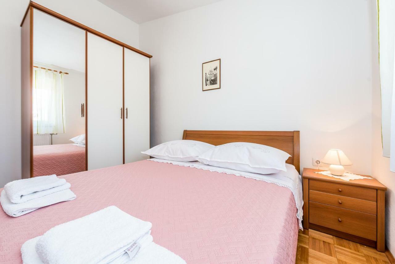 Apartment Anamarija With Sea View Šibenik Exterior foto