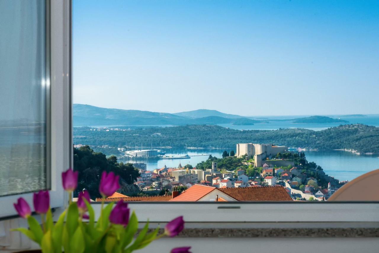 Apartment Anamarija With Sea View Šibenik Exterior foto